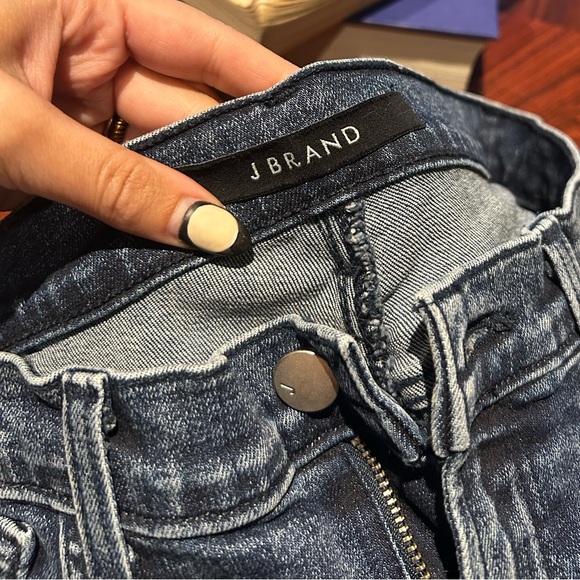 Distressed JBrand Capri Blue Jeans - Picture 8 of 11